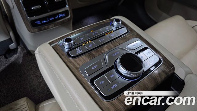 Kia K9 2019 — photo 16