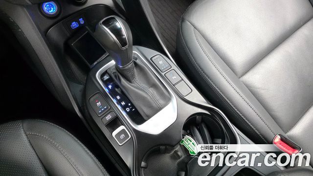 Hyundai Santafe 2018 — photo 12