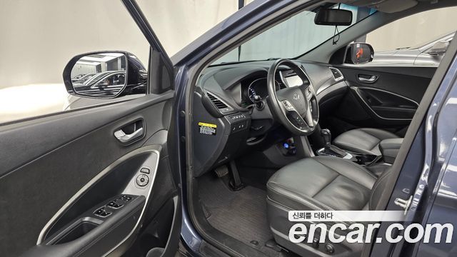 Hyundai Santafe 2018 — photo 13