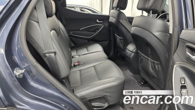 Hyundai Santafe 2018 — photo 17