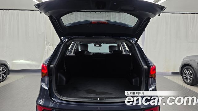Hyundai Santafe 2018 — photo 26