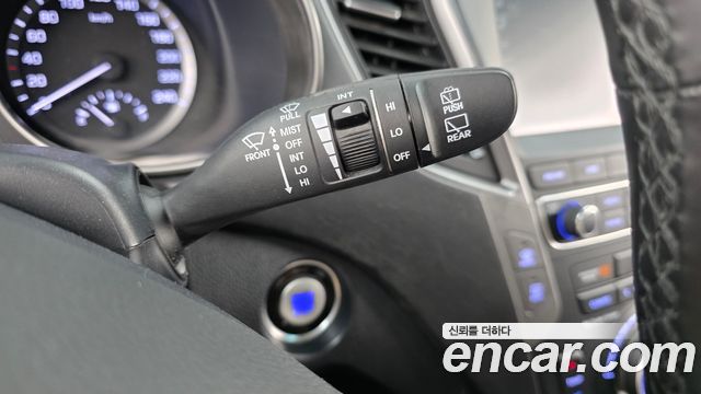 Hyundai Santafe 2018 — photo 27