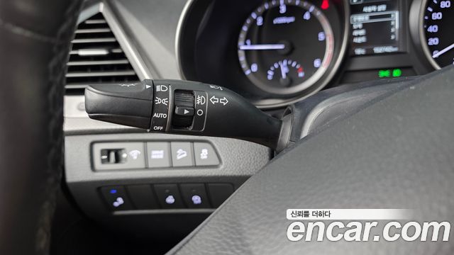 Hyundai Santafe 2018 — photo 30