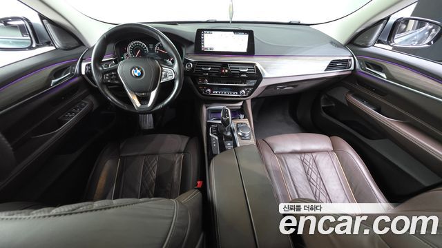 BMW Gran Turismo 2018 — photo 10