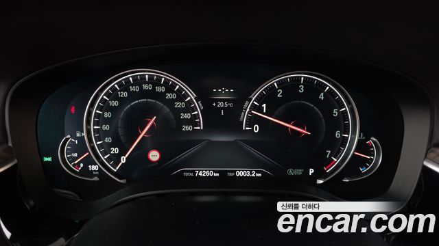 BMW Gran Turismo 2018 — photo 11