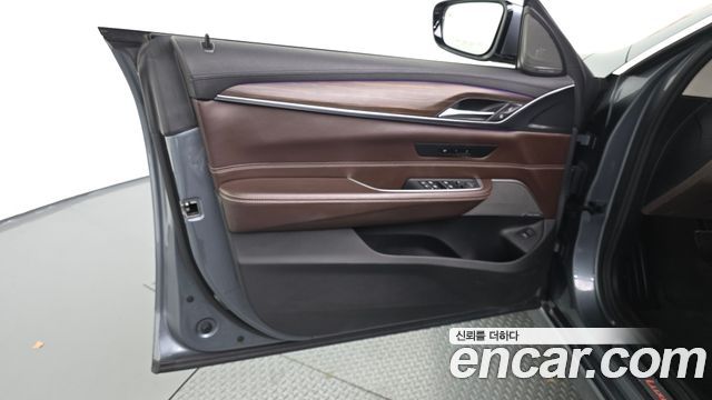 BMW Gran Turismo 2018 — photo 14