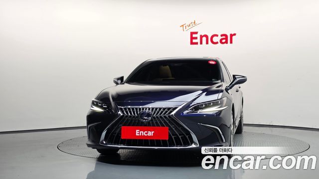 Lexus ES 2022 — photo 3
