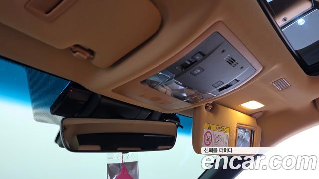 Lexus ES 2022 — photo 26