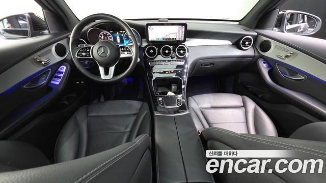 Mercedes-Benz GLC-Class 2021 — photo 10
