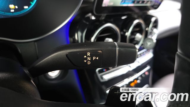 Mercedes-Benz GLC-Class 2021 — photo 12