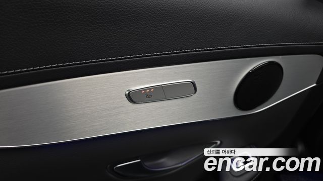 Mercedes-Benz GLC-Class 2021 — photo 24