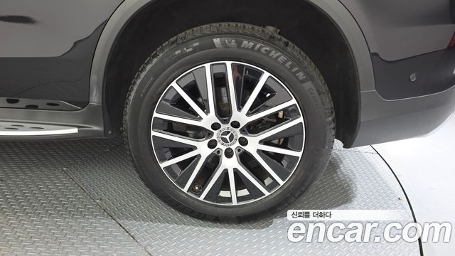 Mercedes-Benz GLC-Class 2021 — photo 7