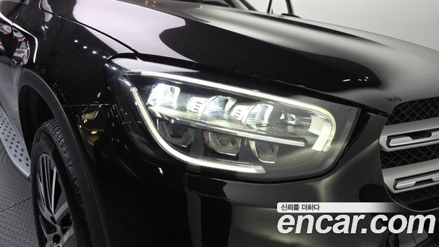 Mercedes-Benz GLC-Class 2021 — photo 8