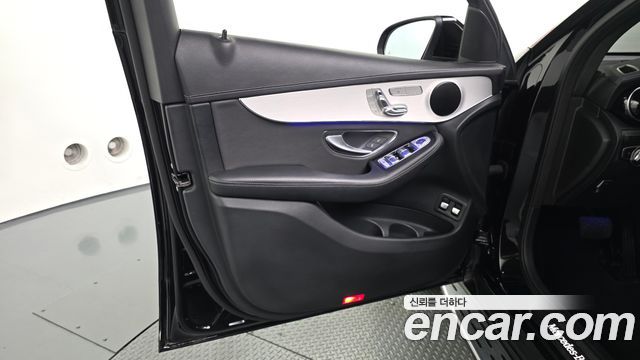 Mercedes-Benz GLC-Class 2021 — photo 14