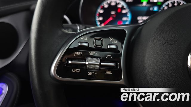 Mercedes-Benz GLC-Class 2021 — photo 32