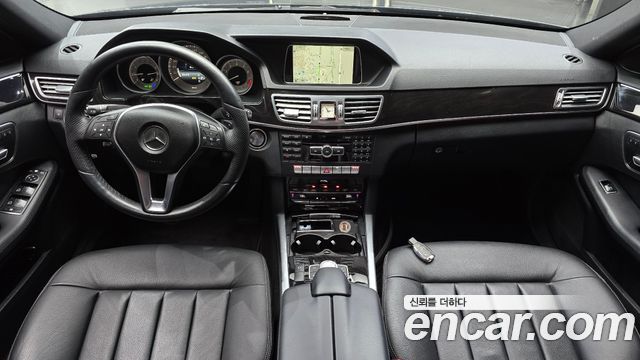 Mercedes-Benz E-Class 2014 — photo 7