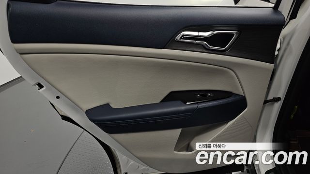Kia Sportage 2023 — photo 15