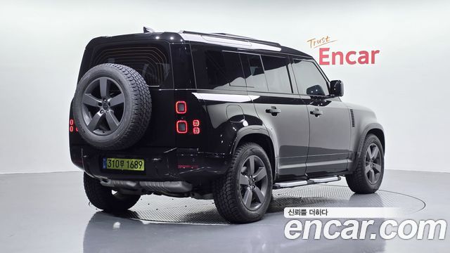 Land Rover Defender 2026 — photo 2