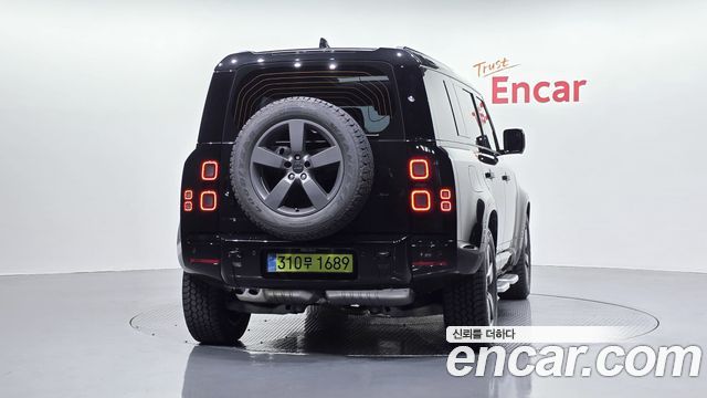 Land Rover Defender 2026 — photo 4