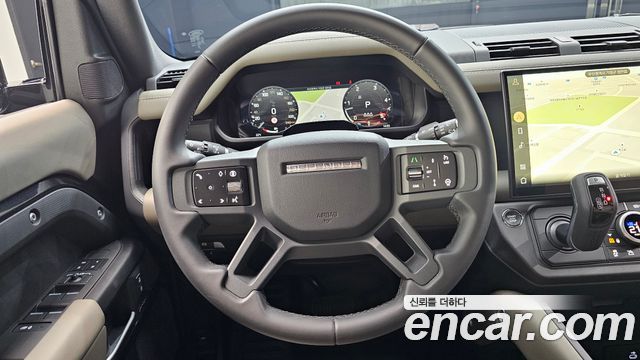 Land Rover Defender 2026 — photo 15