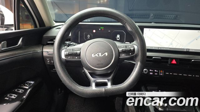 Kia K5 2024 — photo 19