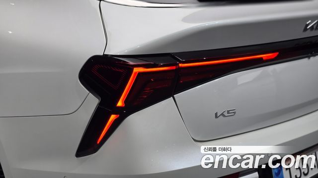 Kia K5 2024 — photo 9