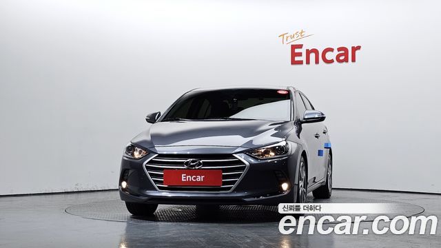 Hyundai AVANTE 2018 — photo 3