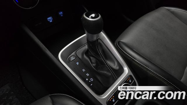 Hyundai Venue 2021 — photo 12