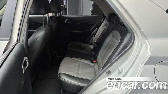Hyundai Venue 2021 — photo 18