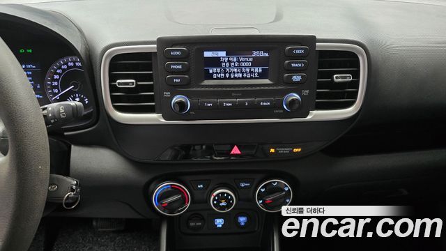 Hyundai Venue 2021 — photo 20