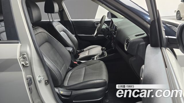 Hyundai Venue 2021 — photo 16