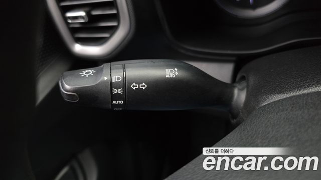 Hyundai Venue 2021 — photo 28