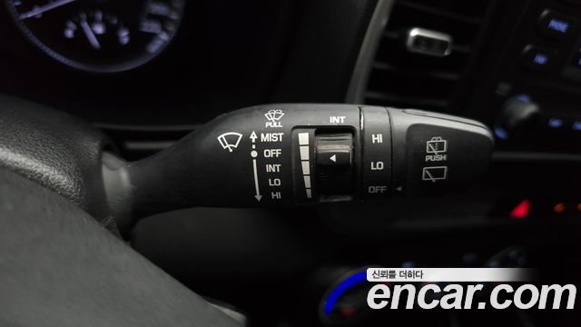 Hyundai Venue 2021 — photo 29