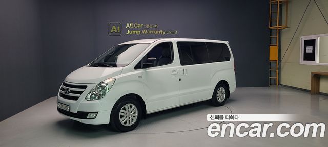 Hyundai Starex 2017 — photo 1