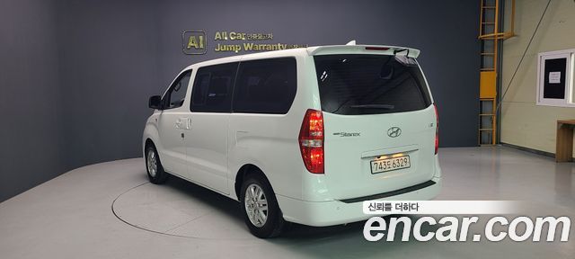 Hyundai Starex 2017 — photo 5