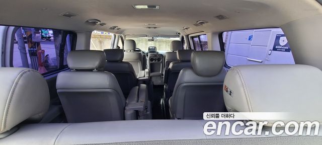 Hyundai Starex 2017 — photo 15
