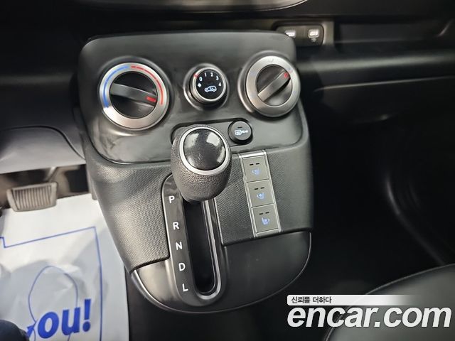 Hyundai Casper 2023 — photo 8