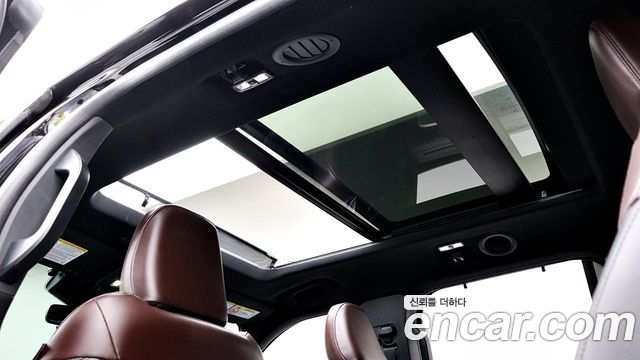 Ford Explorer 2022 — photo 13