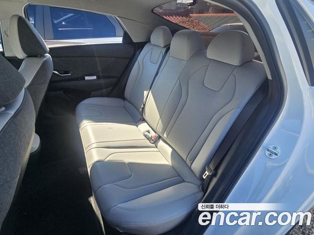 Hyundai AVANTE 2021 — photo 7