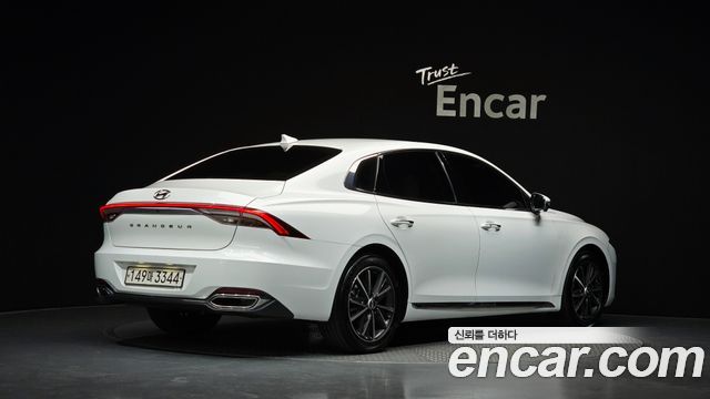 Hyundai Grandeur 2022 — photo 2