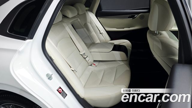 Hyundai Grandeur 2022 — photo 17
