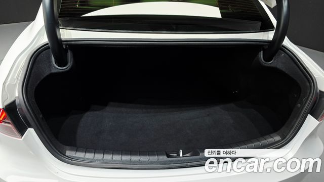 Hyundai Grandeur 2022 — photo 25