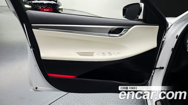 Hyundai Grandeur 2022 — photo 14
