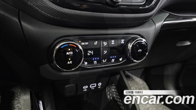 Chevrolet Korea Trailblazer 2022 — photo 24