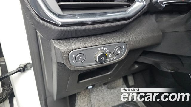 Chevrolet Korea Trailblazer 2022 — photo 25