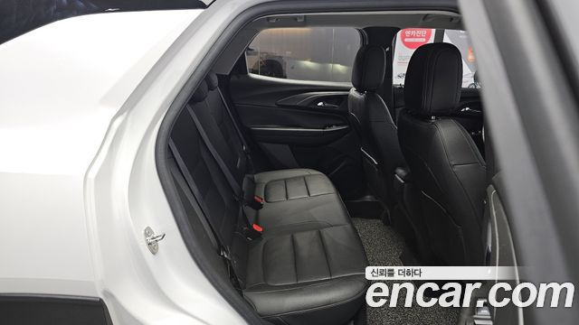 Chevrolet Korea Trailblazer 2022 — photo 16