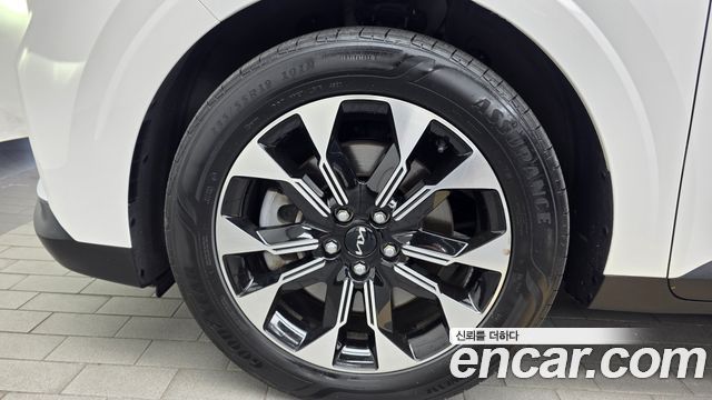 Kia Canival 2021 — photo 5