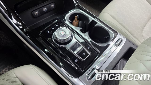 Kia Canival 2021 — photo 9