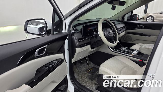 Kia Canival 2021 — photo 10