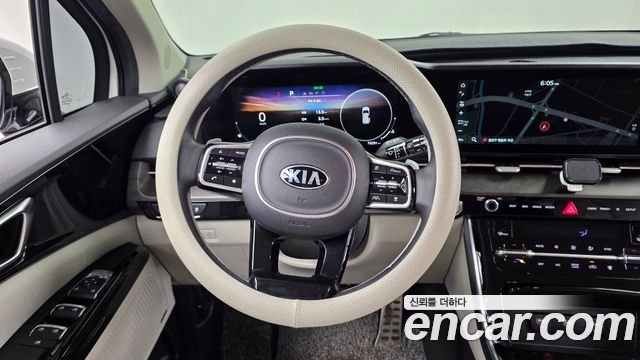 Kia Canival 2021 — photo 13